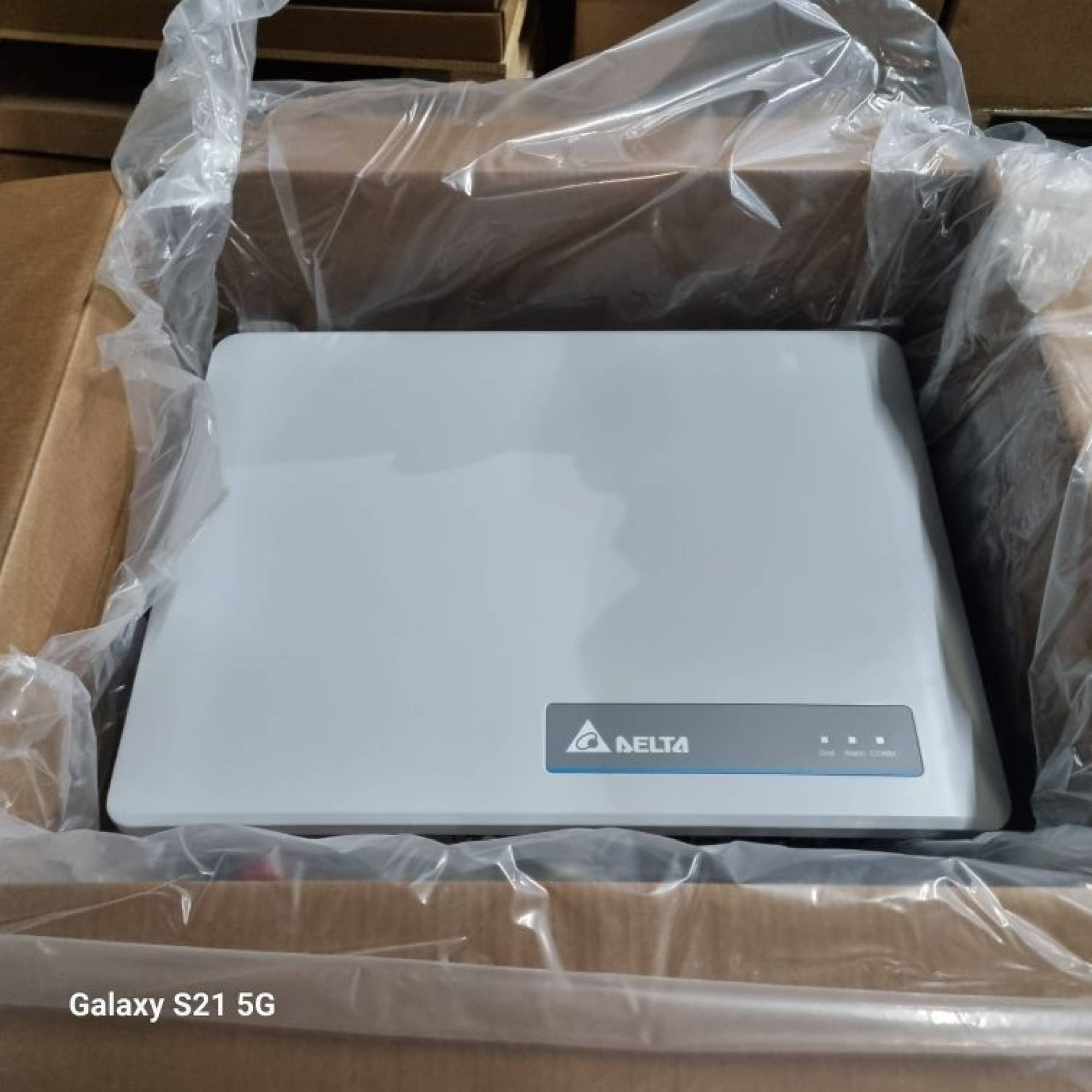 2 Stück Delta M20A Flex RPI203M220100 Wechselrichter