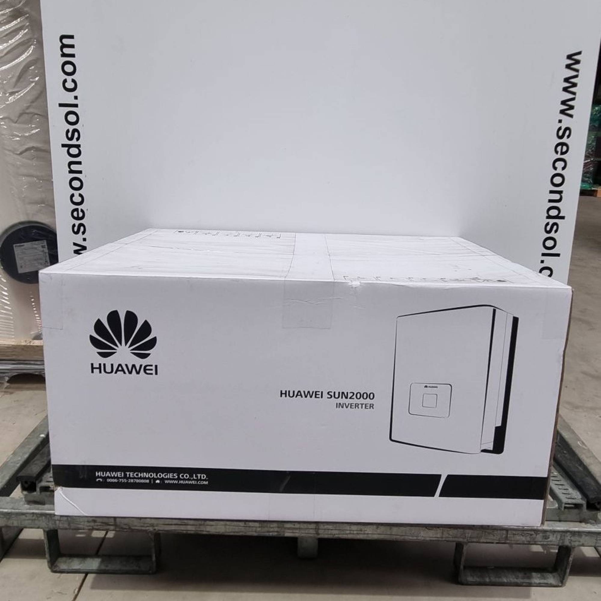 4 Stück Huawei SUN2000-8KTL Wechselrichter